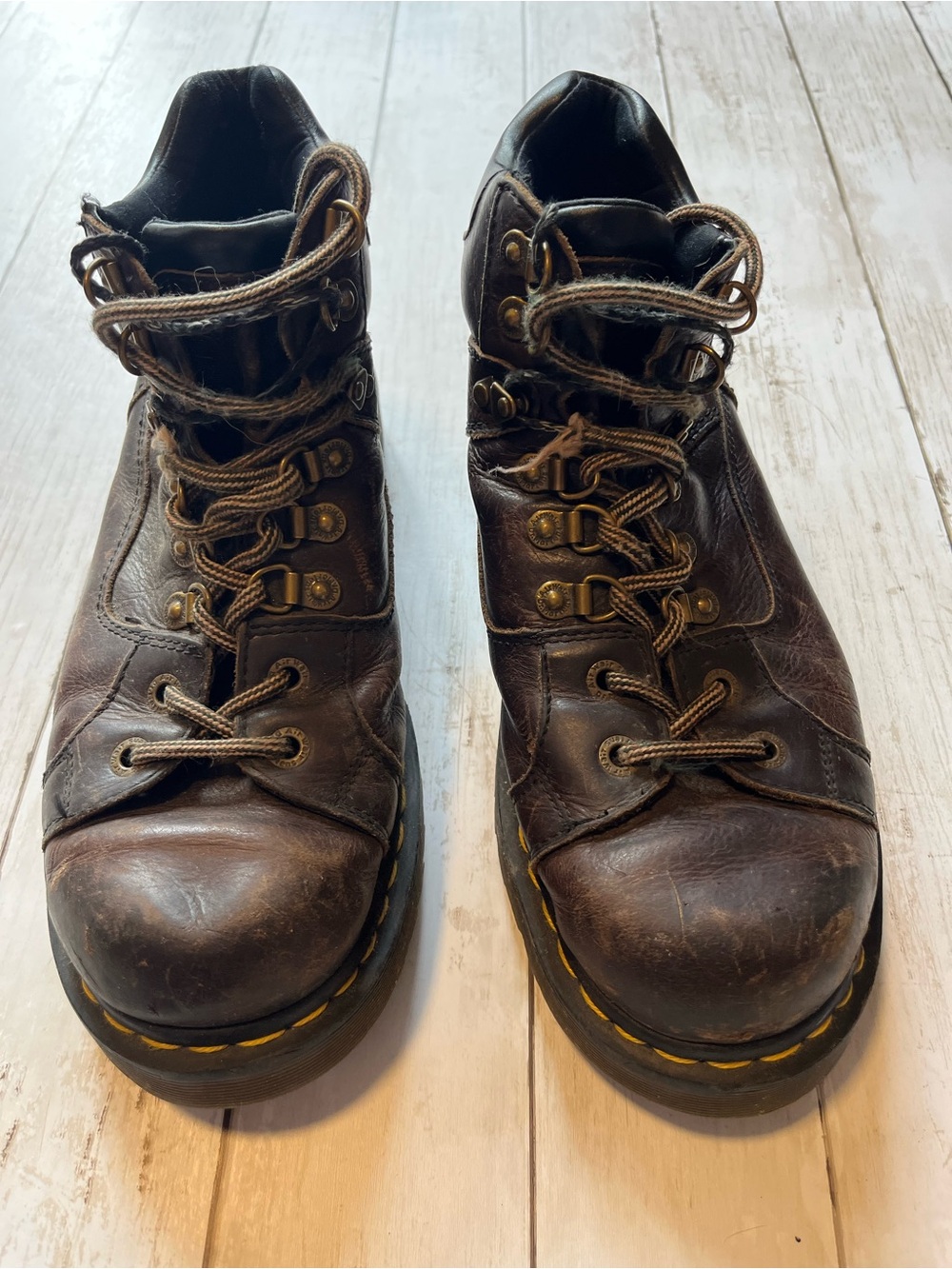 Vintage Dr. Martens 11302 Air Wave Brown Leather Lace-Up Work Boots